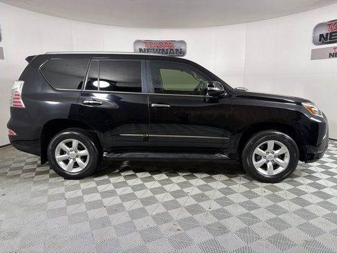 Used 2017 Lexus GX 460 460 w/ Navigation Package image 3