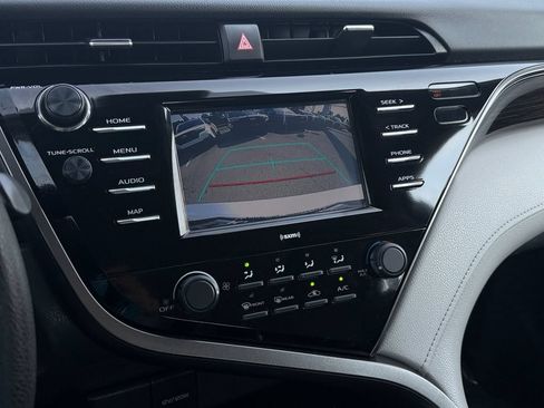 Used 2020 Toyota Camry LE AWD/4WD image 25