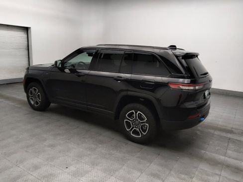 Used 2022 Jeep Grand Cherokee Trailhawk w/ Advanced Protech Group II AWD/4WD image 3