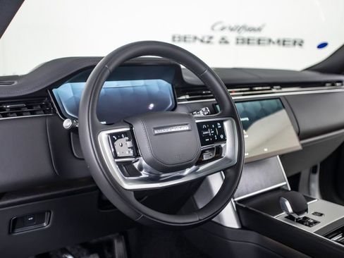 Used 2026 Land Rover Range Rover Long Wheelbase SE AWD/4WD image 27