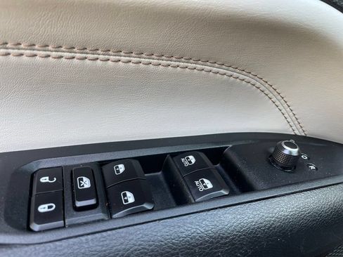 Certified 2025 Jeep Compass Limited AWD/4WD image 27
