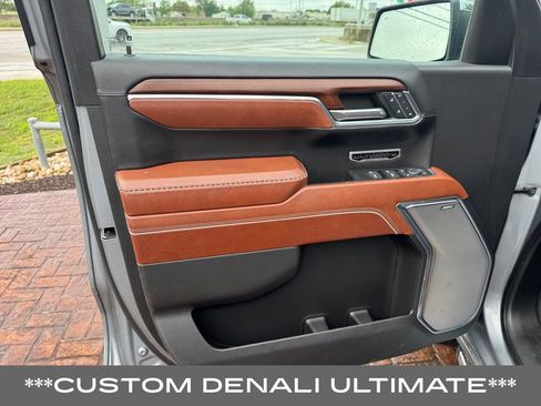 Used 2024 GMC Sierra 1500 Denali Ultimate AWD/4WD image 11