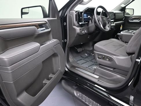 Used 2026 Chevrolet Silverado 1500 RST w/ RST Select Package image 11