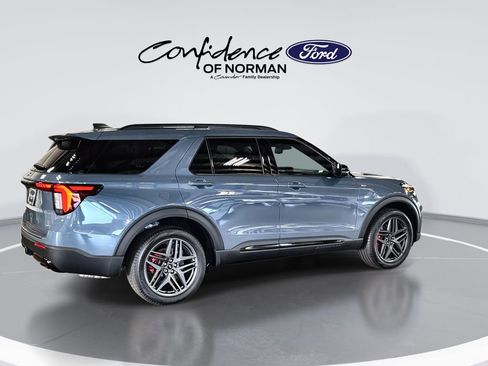 New 2026 Ford Explorer ST-Line w/ ST-Line Street Pack AWD/4WD image 9