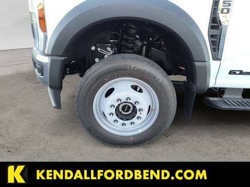 New 2025 Ford F550 4x4 Supercab Super Duty image 14