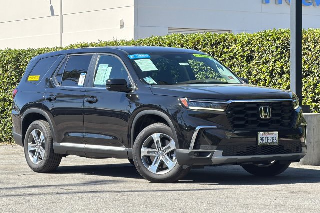 Certified 2025 Honda Pilot EX-L image 2