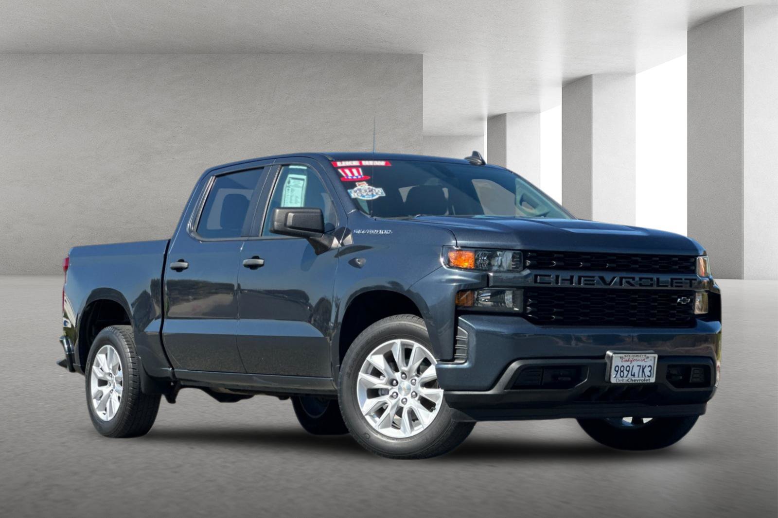 Used 2022 Chevrolet Silverado 1500 Custom RWD image 2