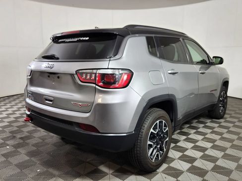 Used 2020 Jeep Compass Trailhawk AWD/4WD image 7