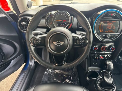 Used 2017 MINI Cooper 2-Door Hardtop image 13