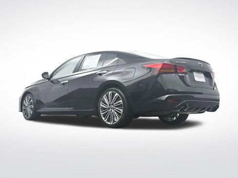 Used 2023 Nissan Altima 2.5 SL FWD image 36