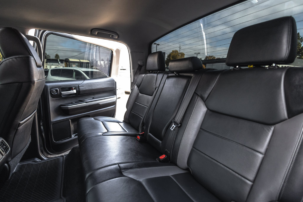 Used 2018 Toyota Tundra Limited w/ Limited Premium Package AWD/4WD image 31