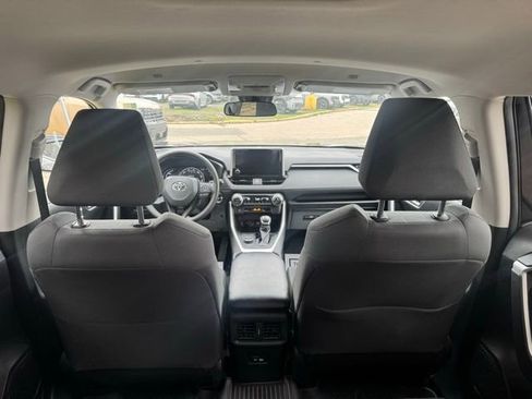 Used 2024 Toyota RAV4 AWD Hybrid image 28