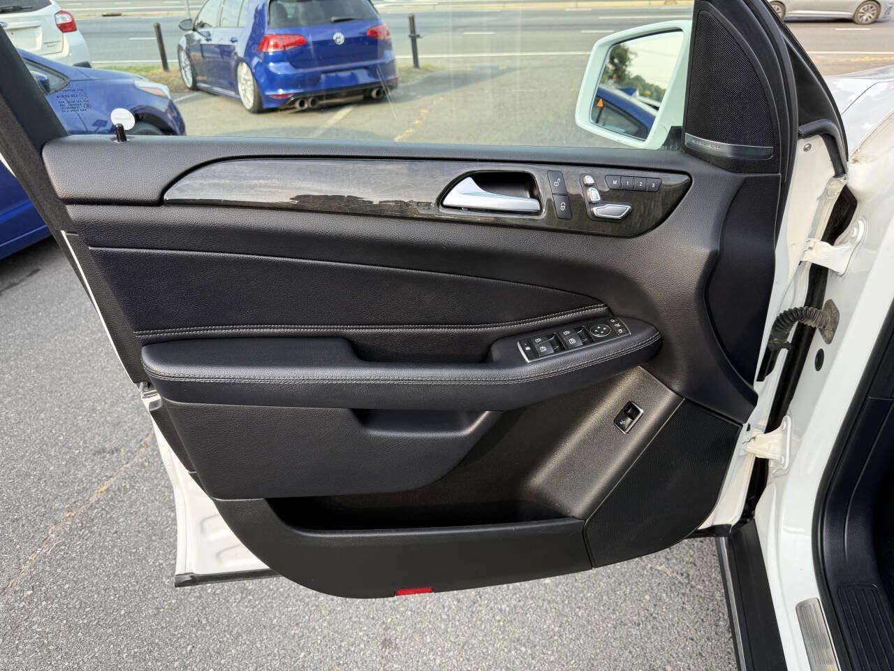 Used 2018 Mercedes-Benz GLE 350 4MATIC image 21