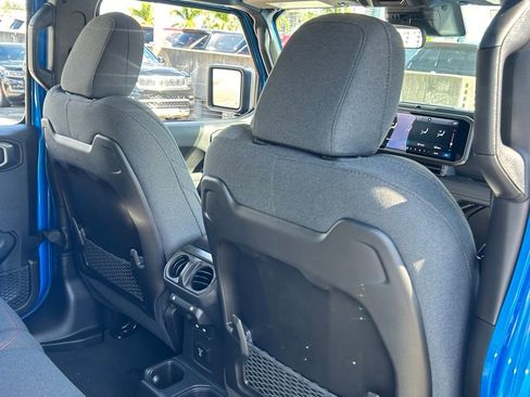 New 2024 Jeep Wrangler Unlimited Rubicon image 26