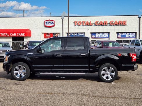 Used 2018 Ford F150 XLT w/ Equipment Group 302A Luxury AWD/4WD image 2