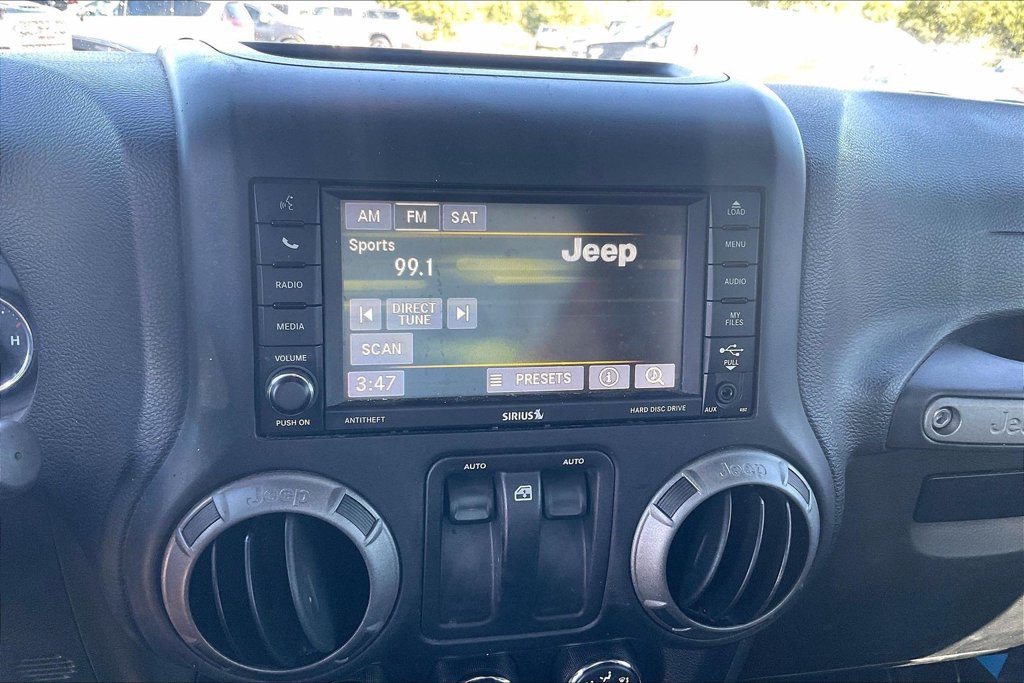 Used 2017 Jeep Wrangler Sport AWD/4WD image 29