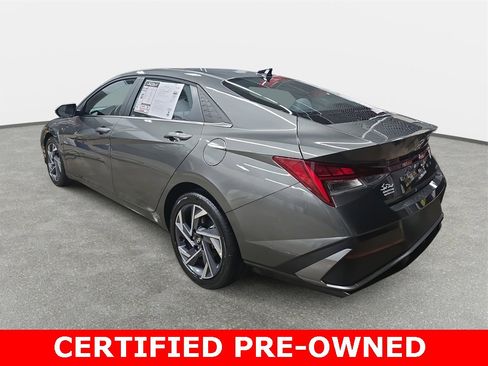 Certified 2025 Hyundai Elantra Limited image 7