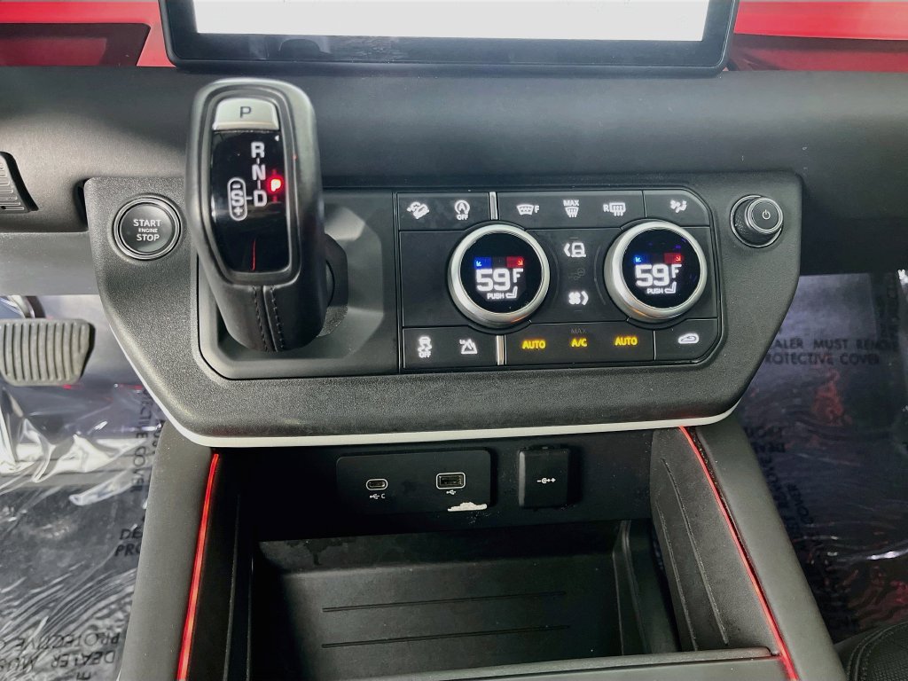 Used 2024 Land Rover Defender 110 X-Dynamic SE AWD/4WD image 20