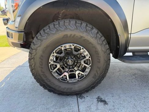 Used 2025 Ford F150 Raptor w/ Equipment Group 803A Raptor R AWD/4WD image 4