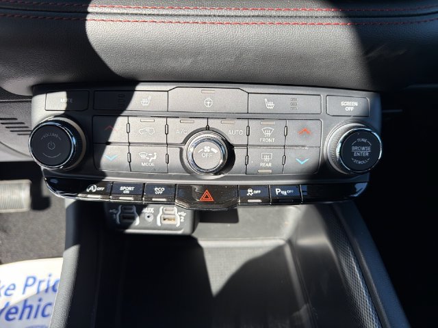 Used 2025 Dodge Durango GT AWD/4WD image 24
