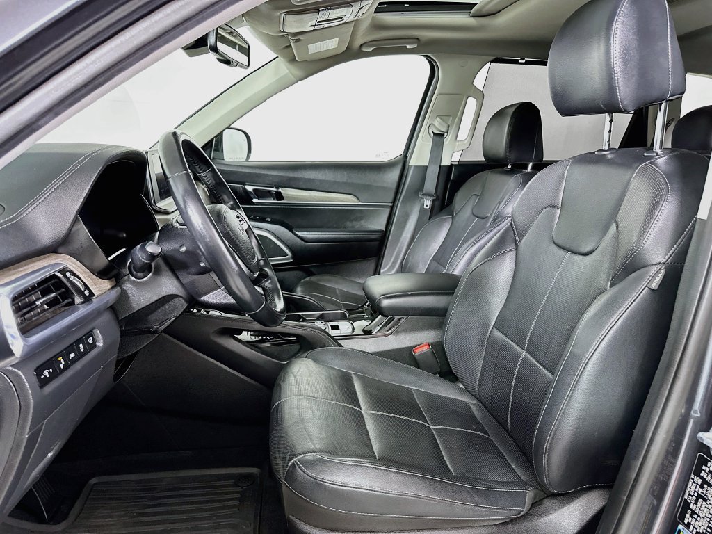 Used 2022 Kia Telluride EX w/ EX Premium Package FWD image 8