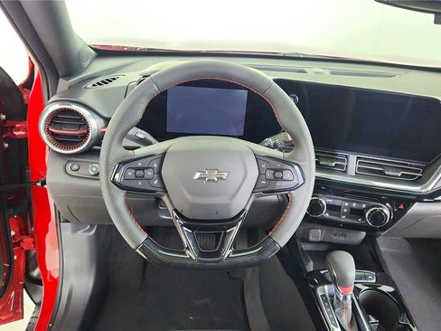 New 2026 Chevrolet Trax RS w/ Sunroof Package image 29