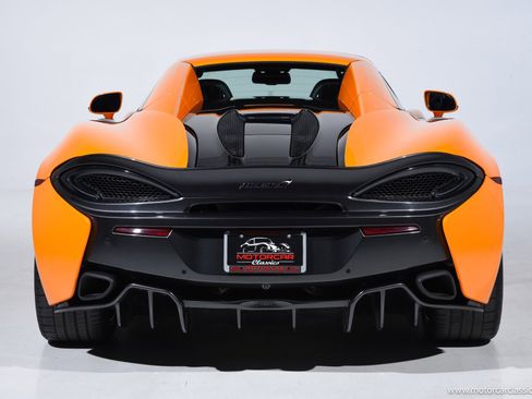 Used 2020 McLaren 570S Spider image 8