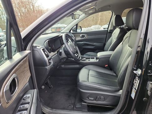 Certified 2022 Kia Sorento S image 14