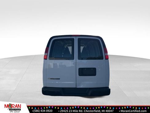 Used 2023 Chevrolet Express 3500 Extended w/ Driver Convenience Package image 4