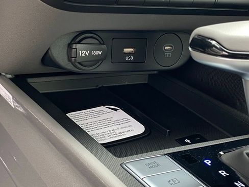 New 2026 Hyundai Elantra Sport FWD image 18