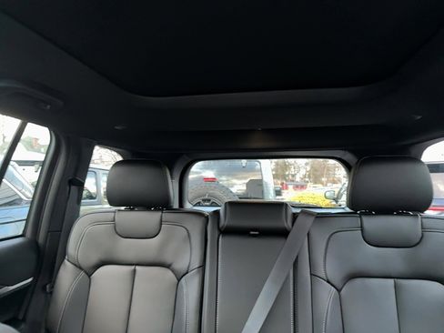 New 2025 Jeep Grand Cherokee Limited image 9