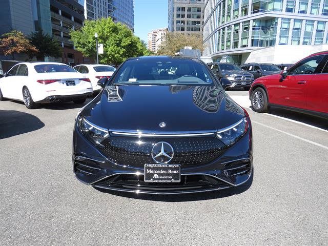 Used 2023 Mercedes-Benz EQS 580 4MATIC Sedan w/ Exclusive Trim Package image 6