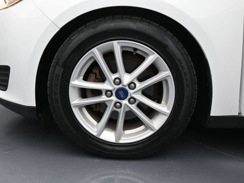 Used 2018 Ford Focus SE FWD image 24