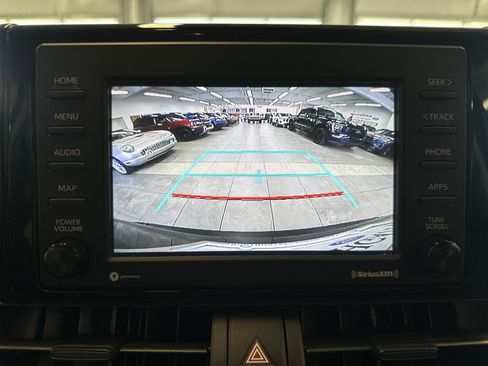 Used 2021 Toyota RAV4 XLE image 30