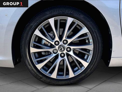 Used 2020 Lexus ES 350 w/ Premium Package image 8