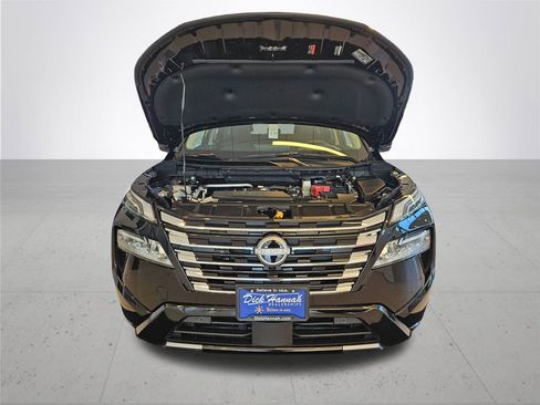 New 2026 Nissan Rogue Platinum w/ Platinum Premium Package image 4