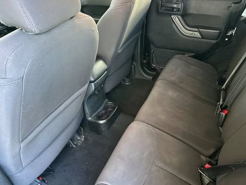 Used 2015 Jeep Wrangler Unlimited Sport w/ Quick Order Package 24S AWD/4WD image 15