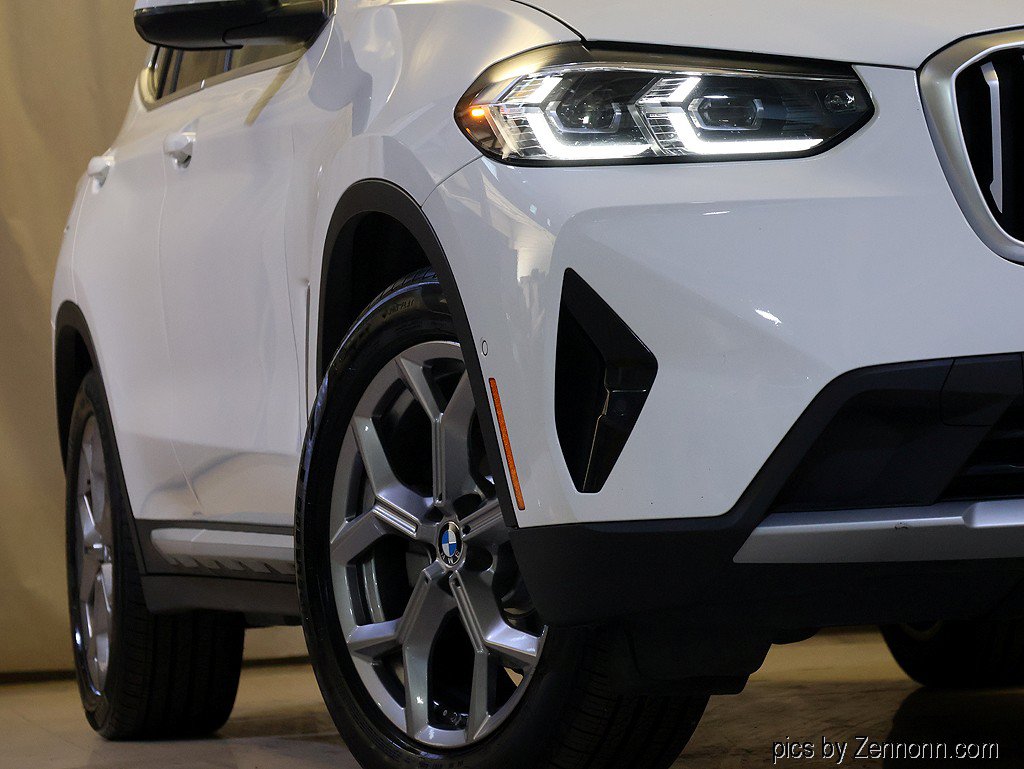 Certified 2023 BMW X3 xDrive30i w/ Premium Package w/ZPA AWD/4WD image 4