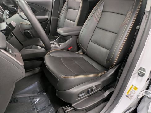 Used 2022 GMC Terrain AT4 w/ LPO, Floor Liner Package image 9