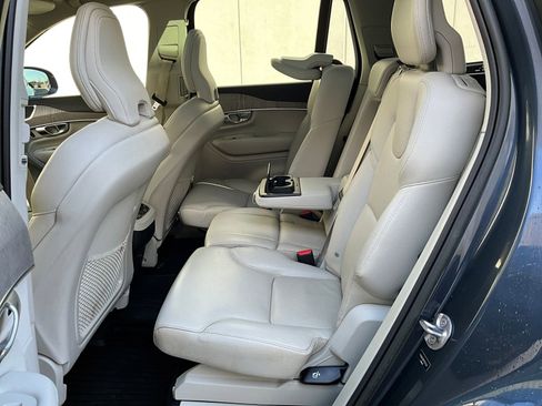 Certified 2023 Volvo XC90 B6 Plus w/ Protection Package image 33