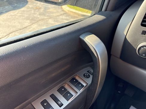 Used 2011 Chevrolet Silverado 1500 LS image 36