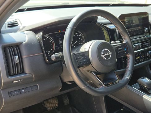 Used 2024 Nissan Pathfinder Rock Creek AWD/4WD image 10