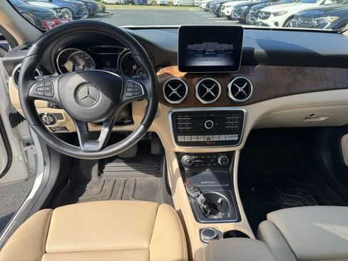 Certified 2020 Mercedes-Benz GLA 250 4MATIC image 13