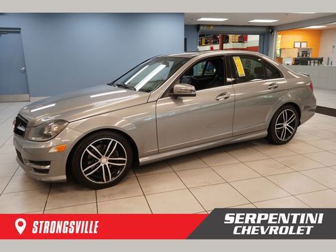 Used 2012 Mercedes-Benz C 300 4MATIC Sedan image 1