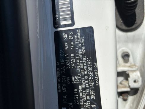 Used 2025 Kia K4 FWD image 28