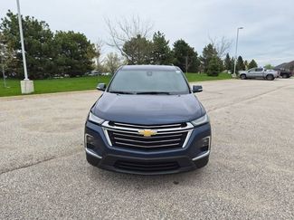 Used 2023 Chevrolet Traverse LT FWD video 2