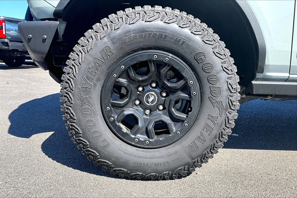 Used 2021 Ford Bronco First Edition AWD/4WD image 2