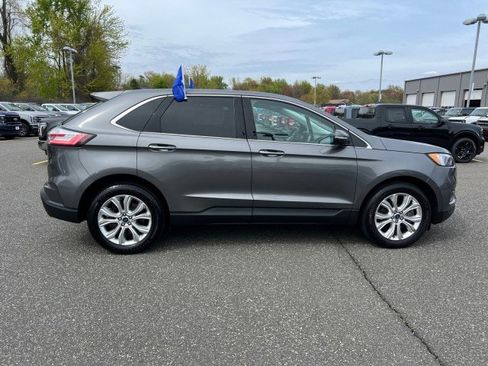 Certified 2022 Ford Edge Titanium AWD/4WD image 8