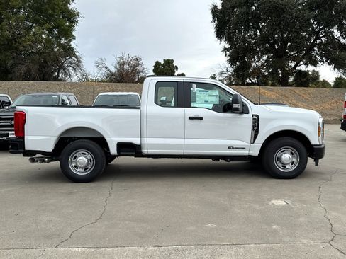 New 2026 Ford F250 XL image 2