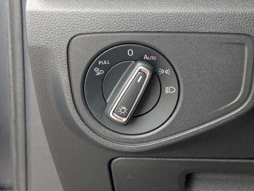 Used 2021 Volkswagen Atlas SE FWD image 31